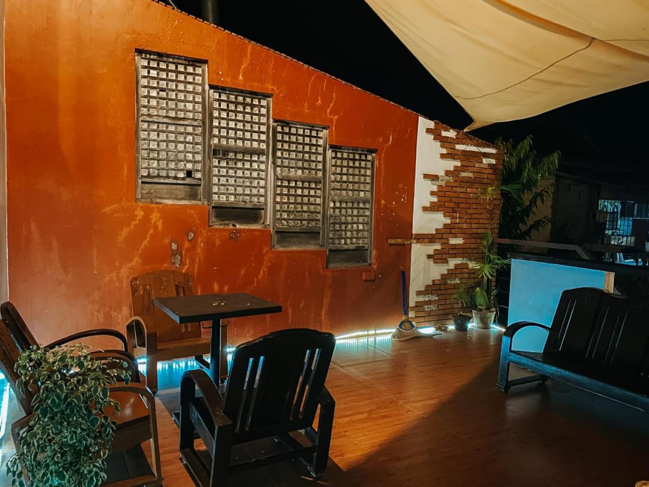 شقة The Bistro House - Loft Unit - فيغان المظهر الخارجي الصورة